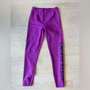 Calvin Klein workout leggings. Dark pink/ purple. Women size S. Never worn.